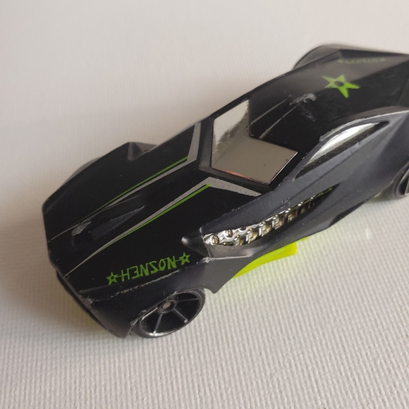 2008 "Urban Agent" Hot Wheel - Picture 4 of 5